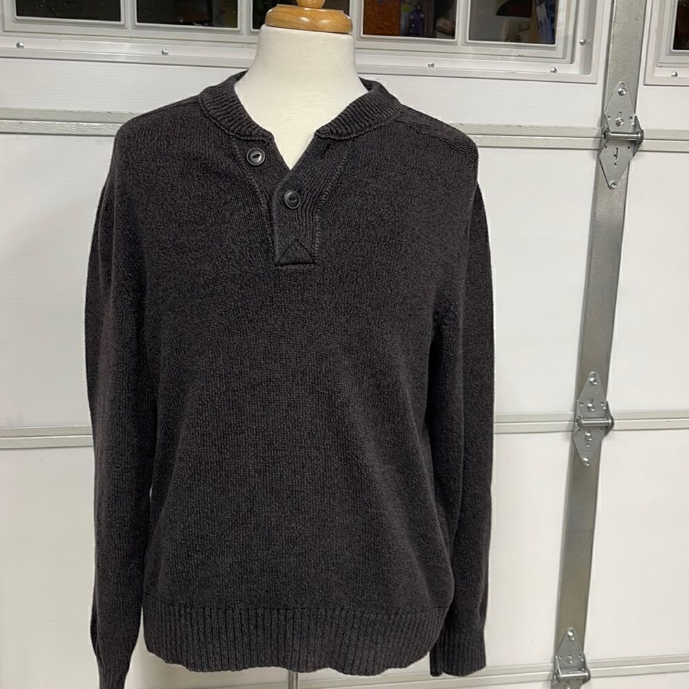 EDDIE BAUER MEN'S  PULL-OVER SWEATER SIZE L DARK GREY 3/4 BUTTONS FRONT CLOSURE